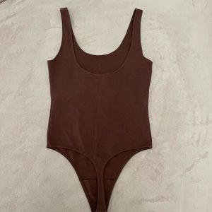 Aritzia Wilfred free bodysuit